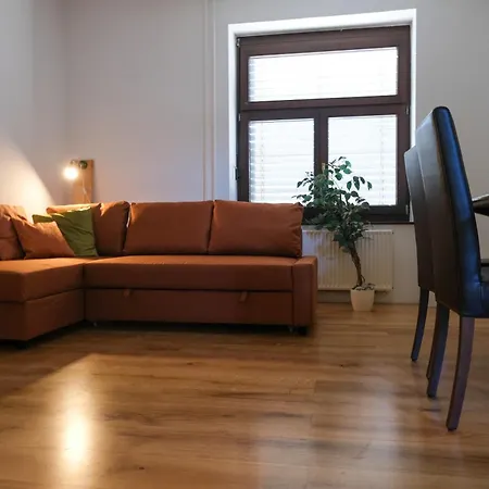 Hisa Breza - * Ljubljana